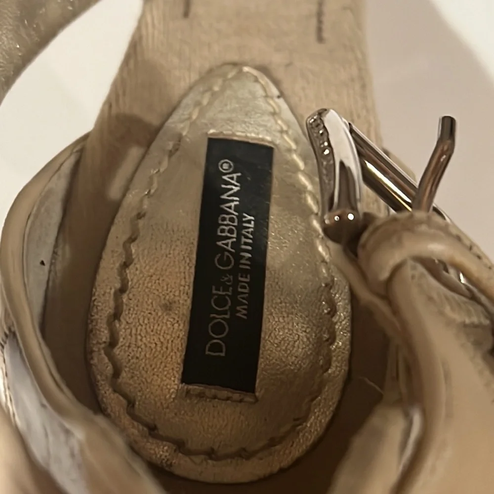 Dolce & Gabbana cream heels - Picture 8 of 8
